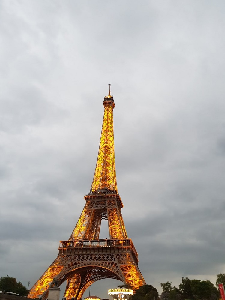 Talks & Treasures - hoe je goedkoop eerste klas naar Parijs reist