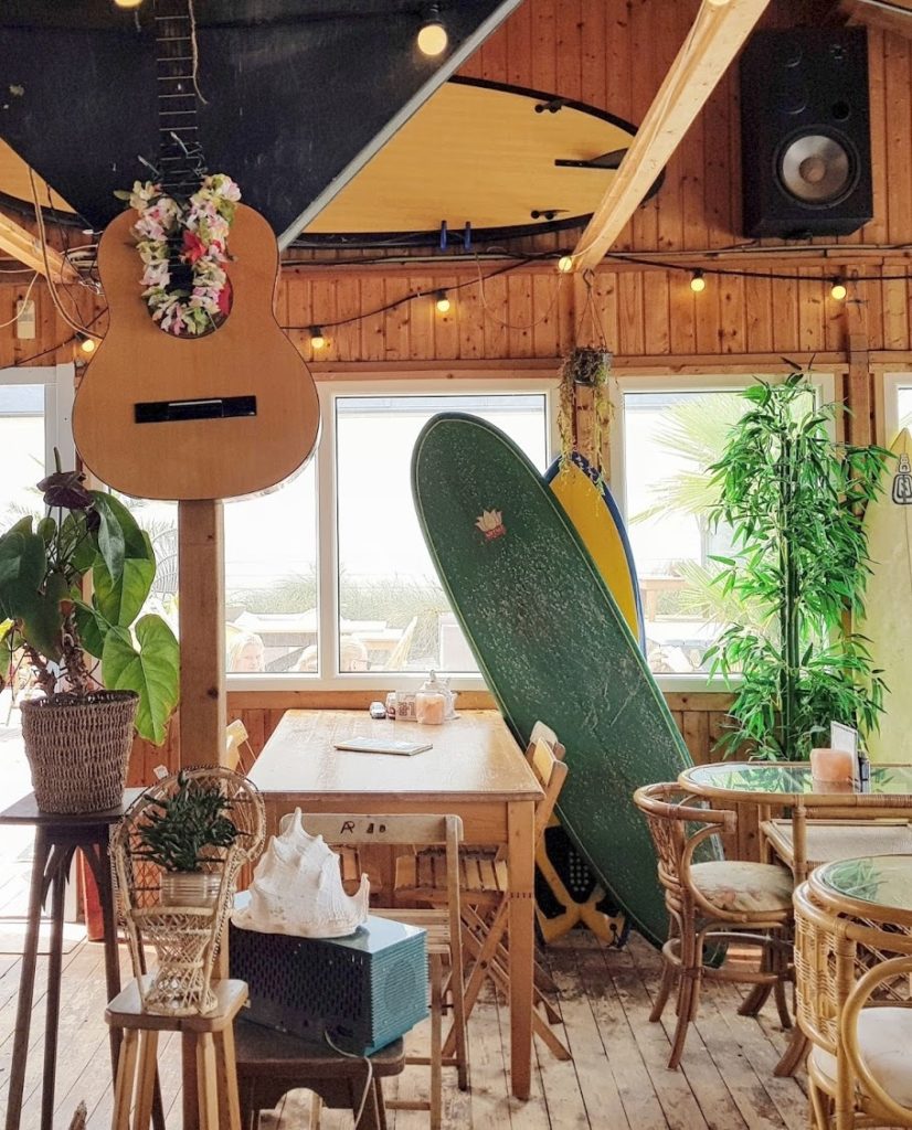 Talks & Treasures - Pele Surfshack plant-based eten in Hoek van Holland